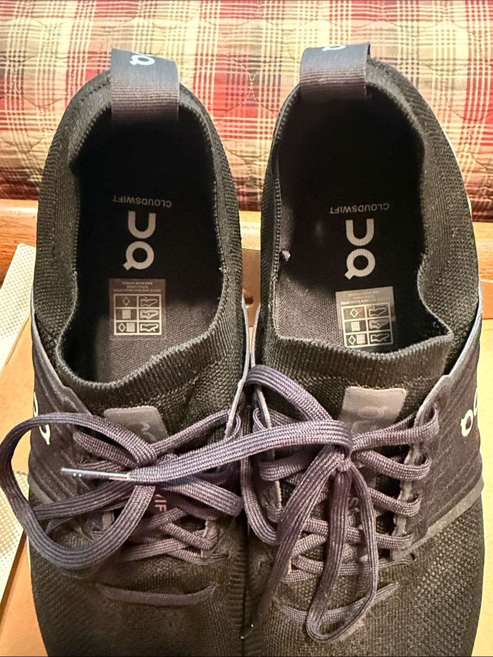 On Running Cloud Athletic Shoes for Men — Black/White - Picture 4 of 4